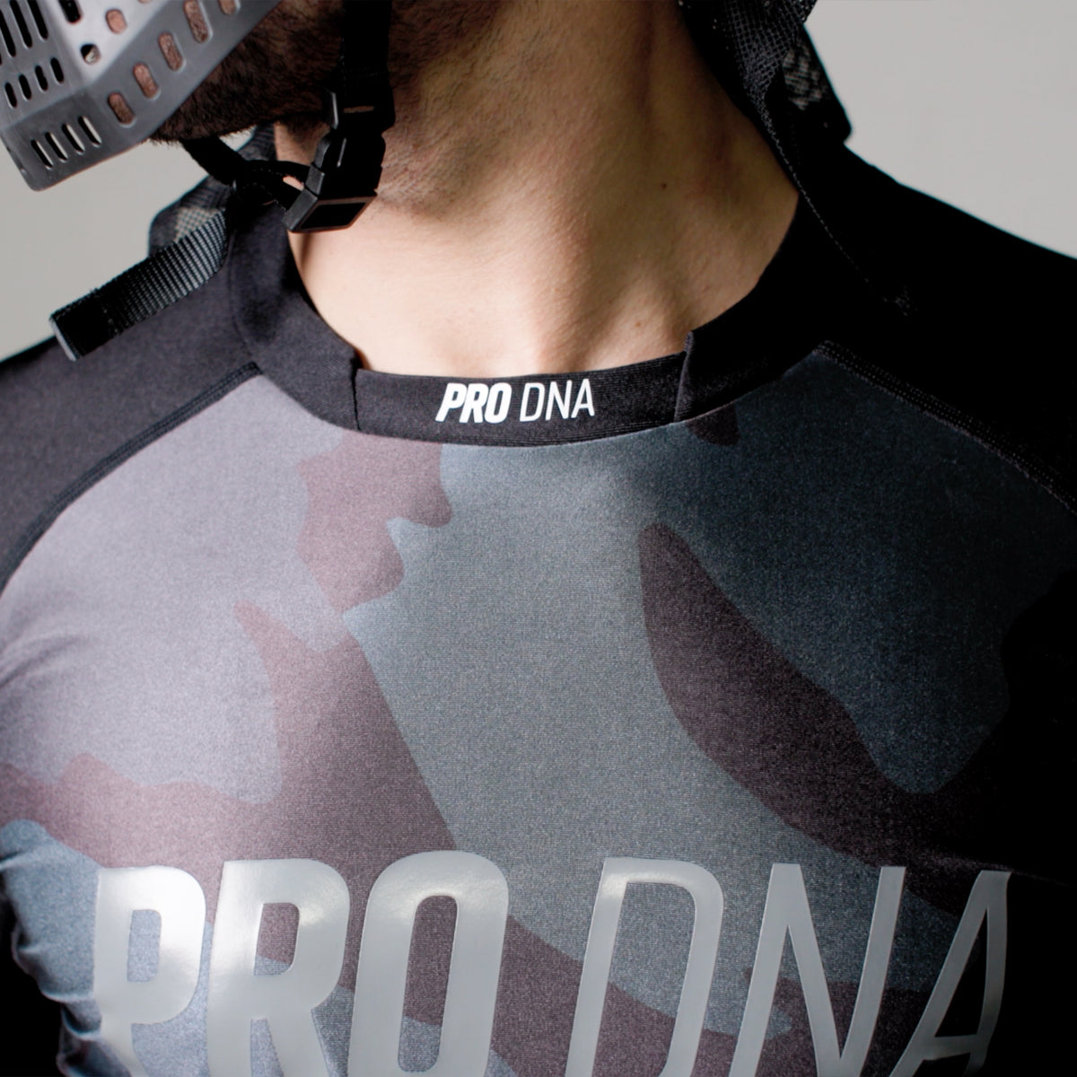 PRO DNA™ BASE LAYER SHIRT – ELBOW PAD