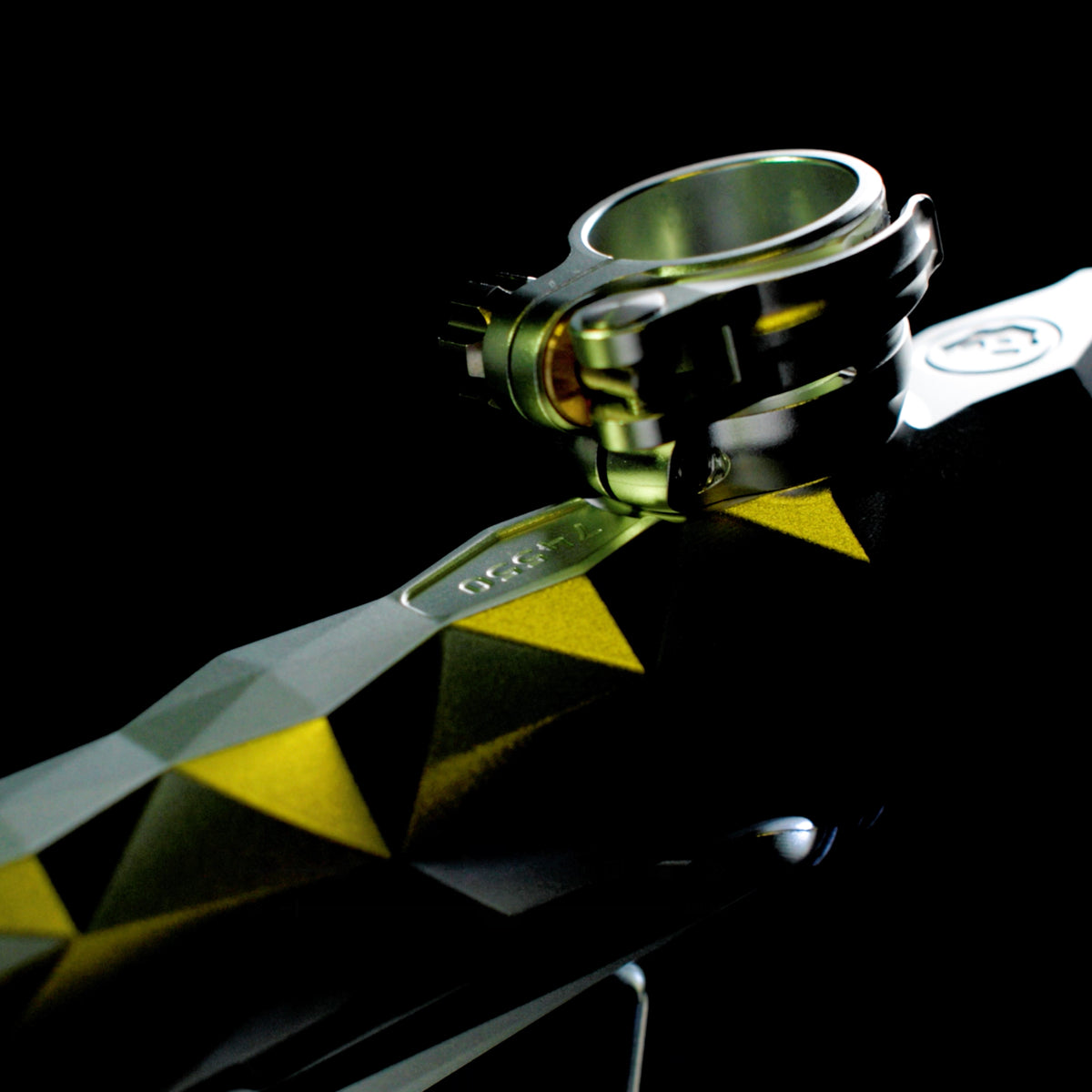 PLANET ECLIPSE CS3 PRO - INFAMOUS EDITION (TITANIUM)