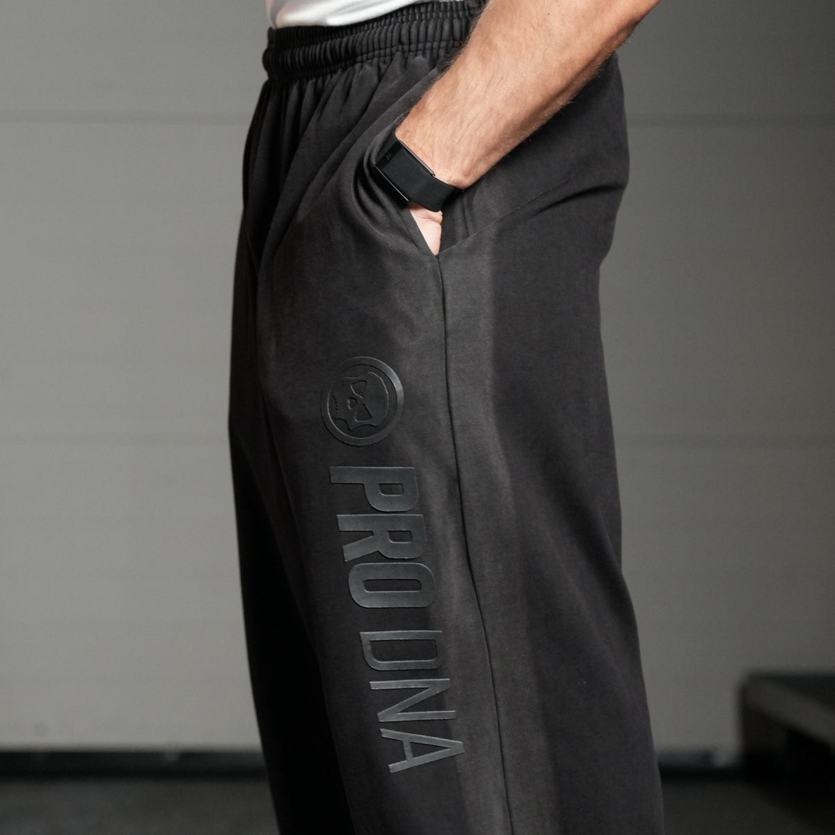 CORE JOGGER - BLACK WASH