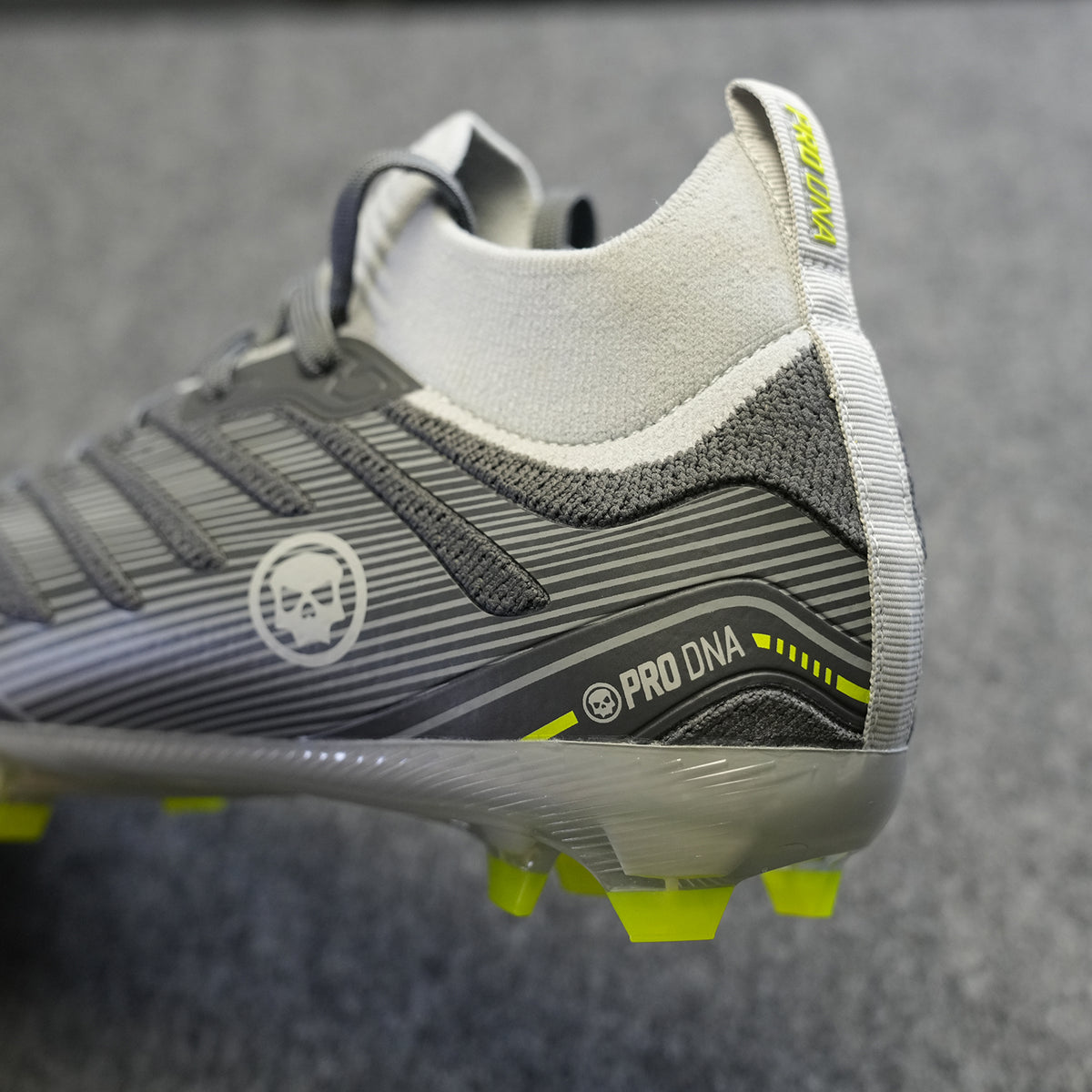 PRO DNA™ VOLTRAX CLEATS - GRAY