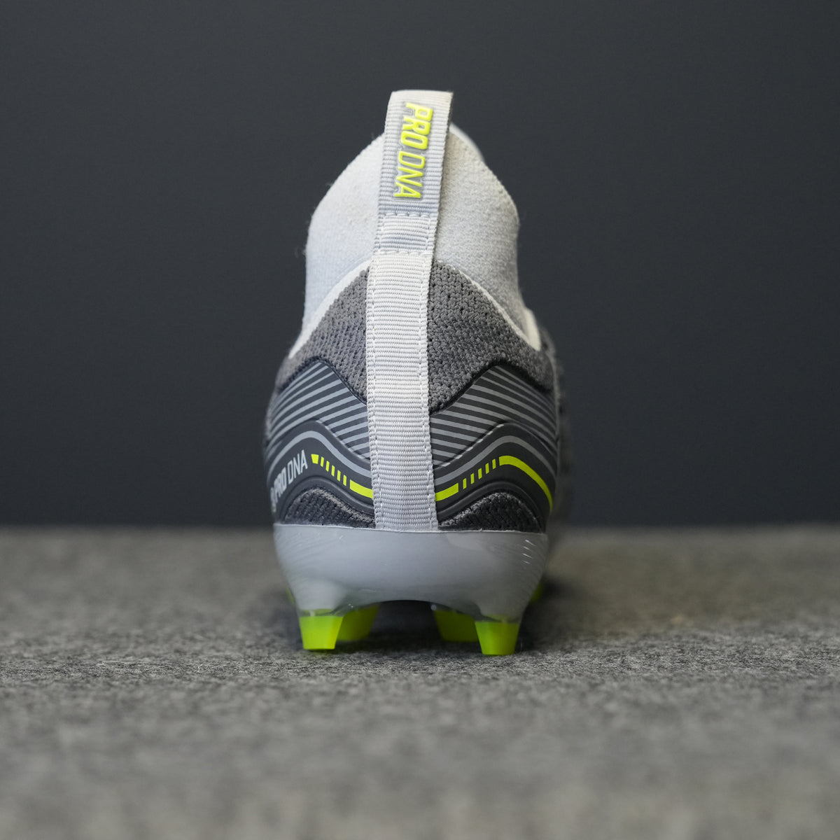 PRO DNA™ VOLTRAX CLEATS - GRAY
