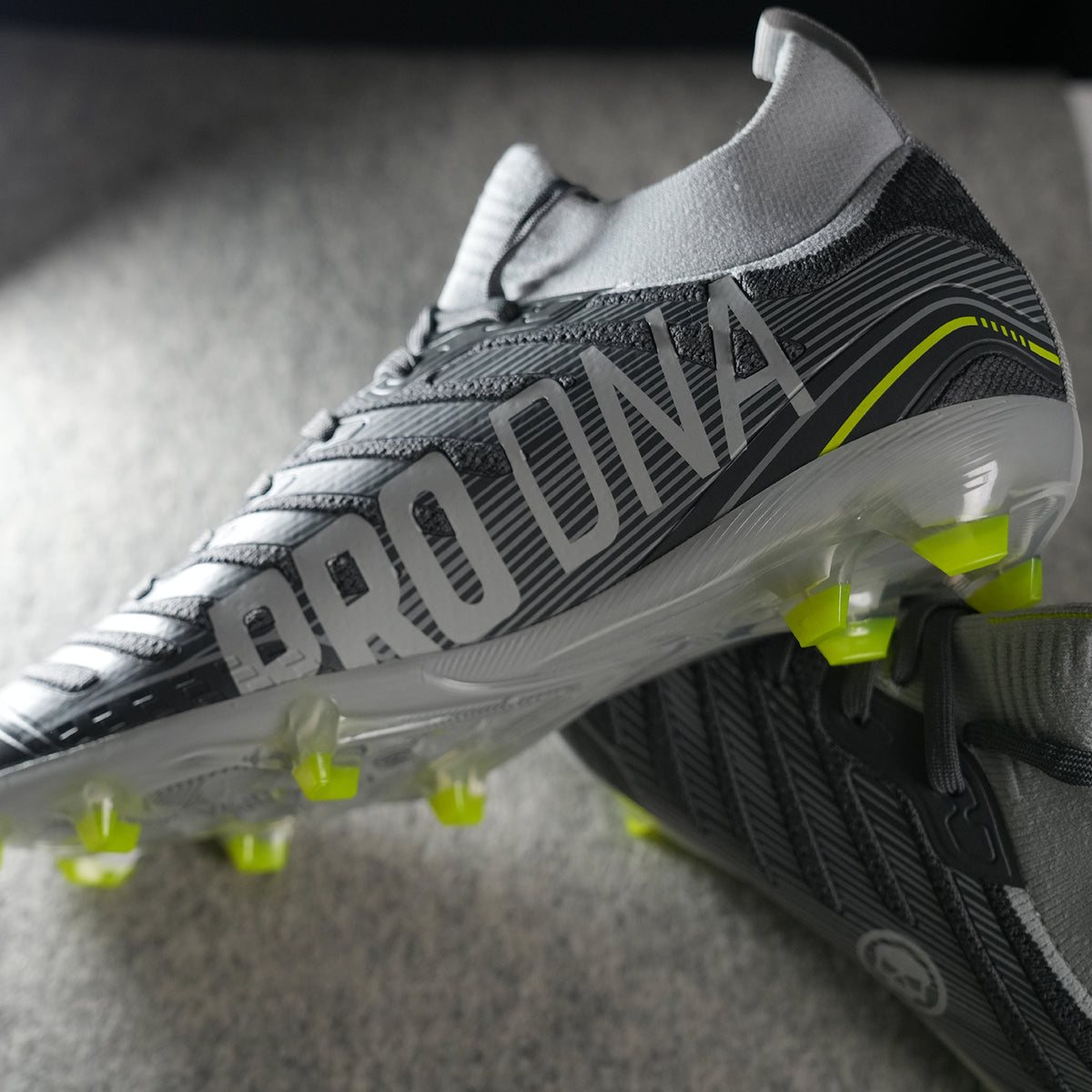PRO DNA™ VOLTRAX CLEATS - GRAY